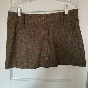 American Eagle Size 6 Brown Tweed Mini Skirt with Wood Buttons